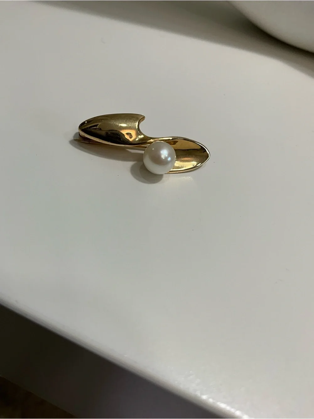 14K Gold Cultured Pearl Leaf Brooch Pin Vintage Elegant Jewelry